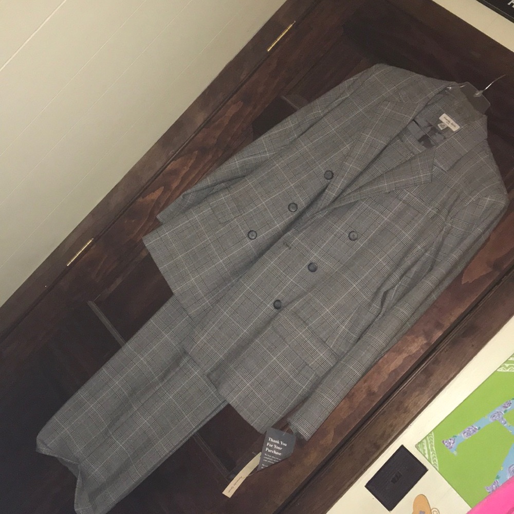 Amanda Smith Suit